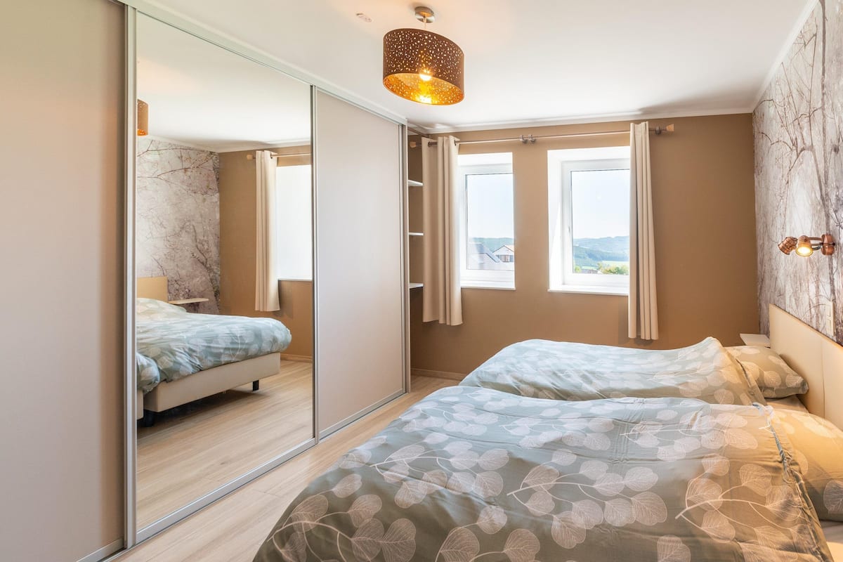 4 chambres, ameublement personnalisé