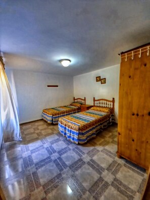 6 habitaciones y ropa de cama 