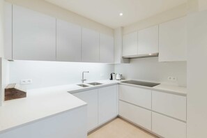 Private kitchen - Alexander 0001 Apartment With sea View (De Haan)