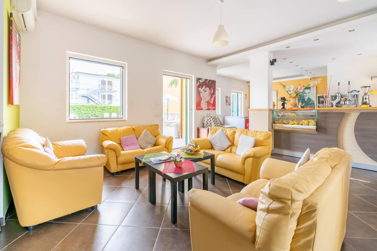 Classic Villa, 3 Bedrooms | Lobby