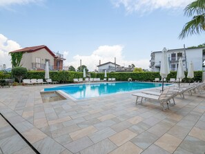 Villa – deluxe, 3 soverom | Basseng | Innendørsbasseng og utendørsbasseng