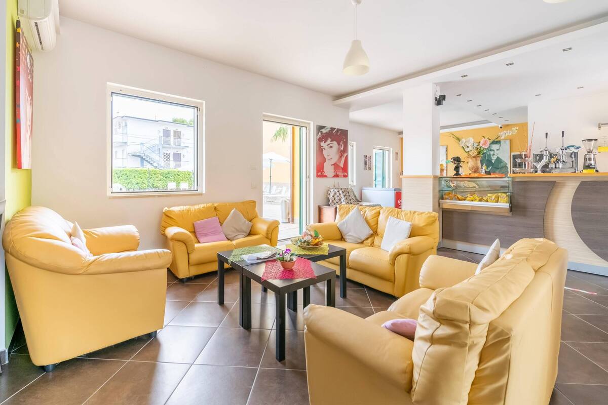 Comfort Villa, 3 Bedrooms | Lobby