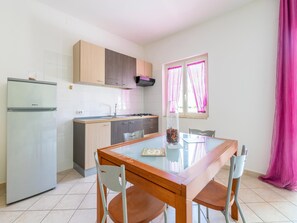 Klassieke villa, 3 slaapkamers | Privékeuken | Een koelkast, een oven