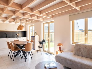 Deluxe House, 3 Bedrooms | Dining - Cozy Fisherman's House With Garden (Koksijde)