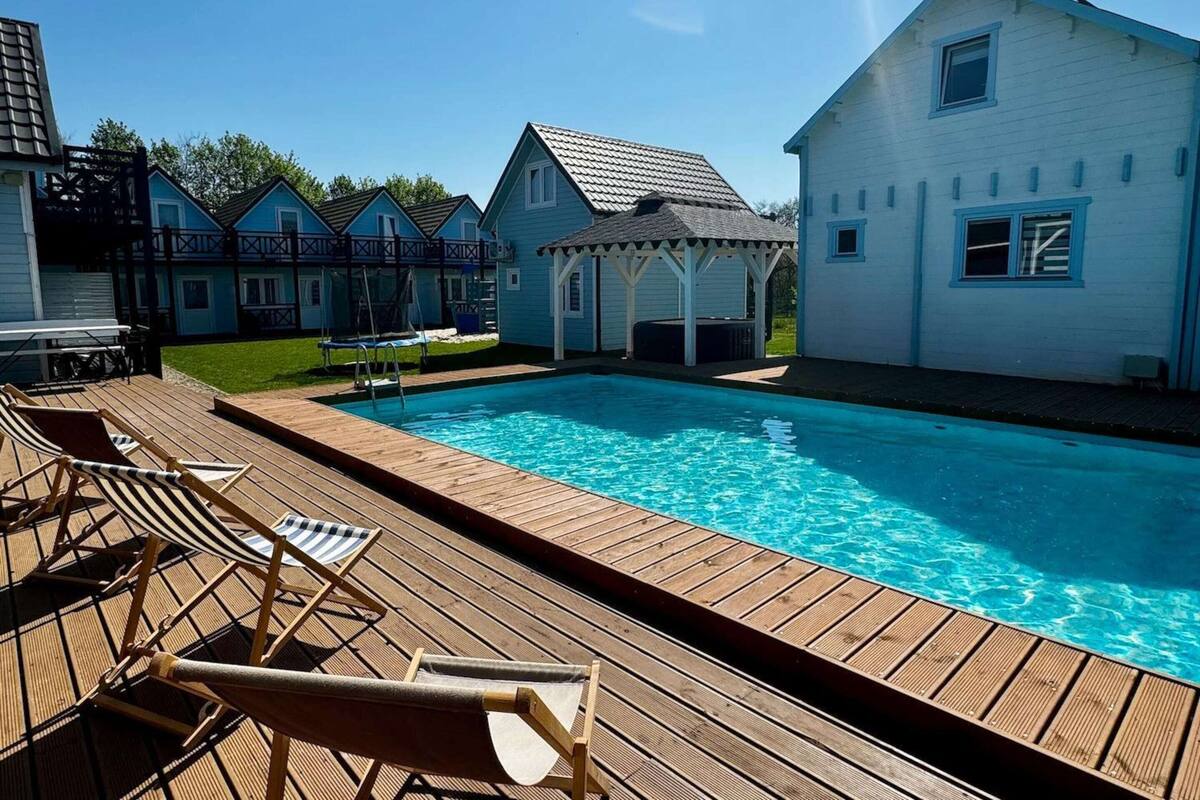 Classic-Haus, 3 Schlafzimmer | Pool | Außenpool