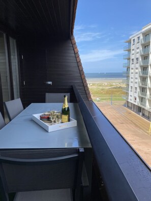 Comfort-Apartment, 1 Schlafzimmer | Speisen im Freien