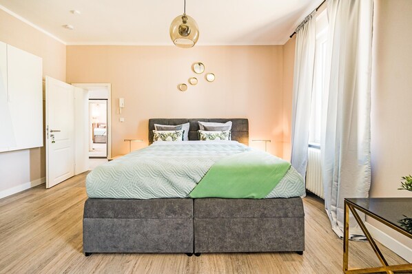 3 habitaciones y ropa de cama 