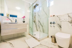 Comfort-Apartment, 1 Schlafzimmer | Badezimmer