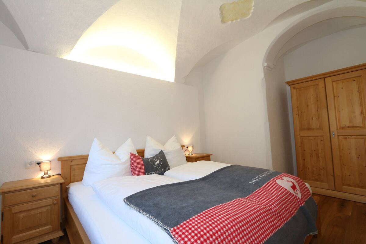 Appartamento Comfort, 3 camere da letto | 5 camere, con arredamento individuale, lenzuola