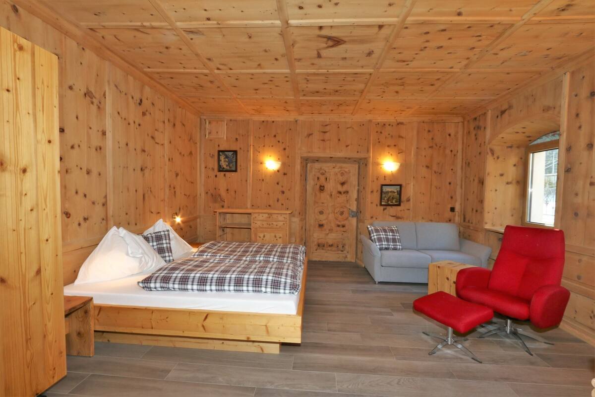 Appartamento Classic, 3 camere da letto | 5 camere, con arredamento individuale, lenzuola