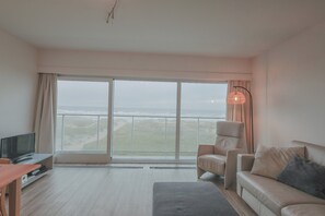 Comfort Apartment, 2 Bedrooms | Living area - Plaza 2011 With Beautiful Side sea View (Koksijde)