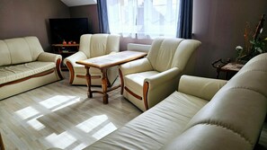 Comfort House, 3 Bedrooms | Living room - Comfortable House With Private Pool, Kolczewo (gmina Wolin)