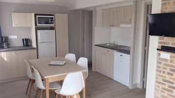 Classic House, 2 Bedrooms | Interior