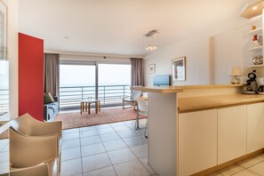 غرفة المعيشة