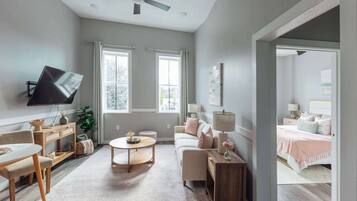 1 bedroom, iron/ironing board, WiFi