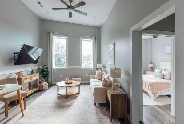 1 makuuhuone, silitysrauta/-lauta, Wi-Fi