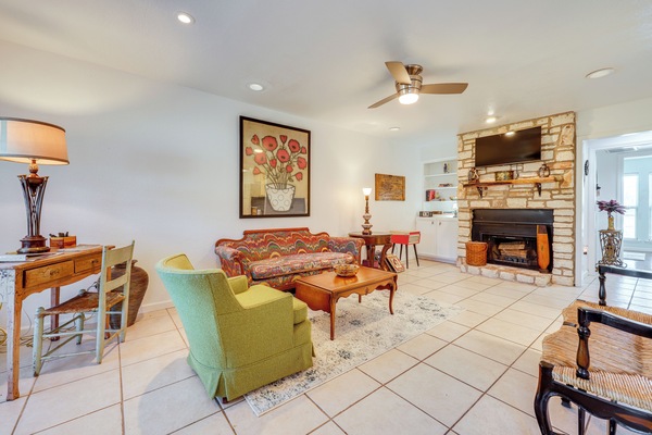 Wimberley Vacation Rental | 2BR | 2BA | 1,100 Sq Ft | 1 Step to Enter