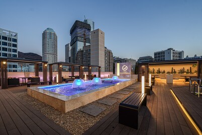 Urban Groove Hotel