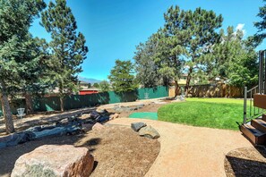 Property grounds - Crestgate Den! Patio, Games, Frisbee Golf & Views! (Colorado Springs)