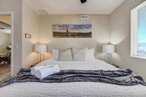 7 chambres, fer et planche à repasser, lit parapluie, Wi-Fi