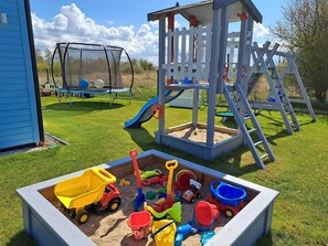 Comfort House, 3 Bedrooms | Garden - Comfortable Holiday Homes for 6 People, Niechorze (Rewal)