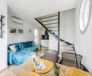 Casa clásica, 3 habitaciones | Sala de estar