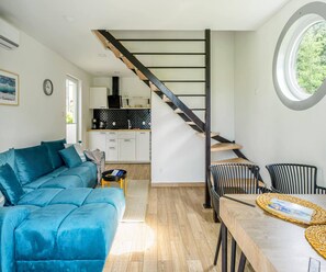 Maison classique, 3 chambres | Salle de séjour