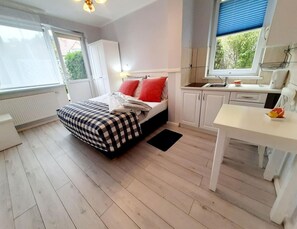 Comfort Apartment, 1 Bedroom | 4 bedrooms, bed sheets - Apartment for 2 People in Miedzyzdroje (Międzyzdroje)