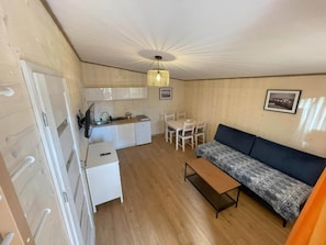 Comfort House, 2 Bedrooms | Living room
