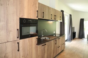 雪櫃、微波爐、洗碗機、咖啡機/沖茶器