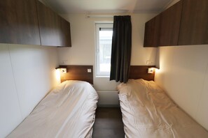 15 bedrooms, individually furnished, bed sheets