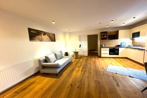 Comfort-Apartment, 2 Schlafzimmer | Wohnzimmer