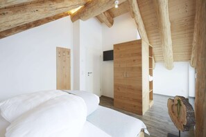 Comfort chalet, 3 slaapkamers | 5 slaapkamers, individueel gemeubileerd, beddengoed