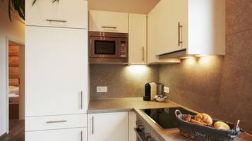 Fridge, microwave, stovetop, dishwasher