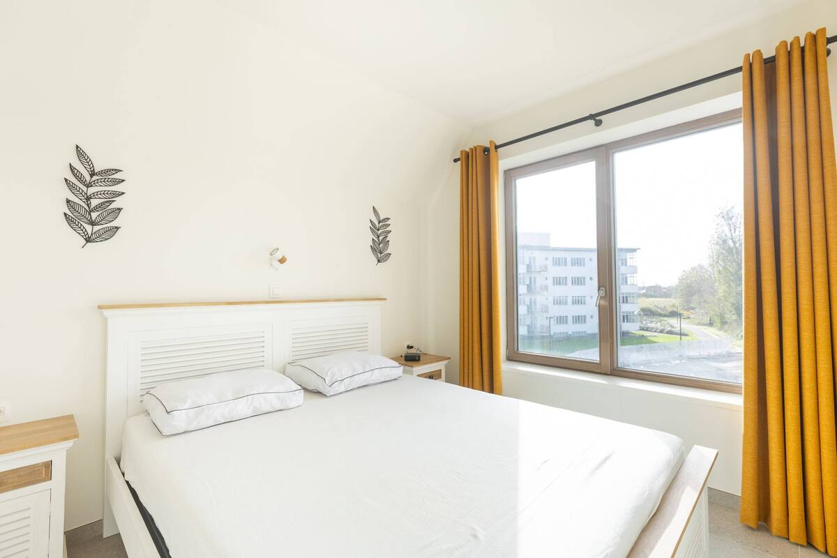 4 bedrooms