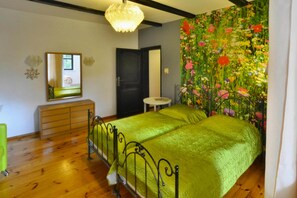 7 bedrooms, individually furnished