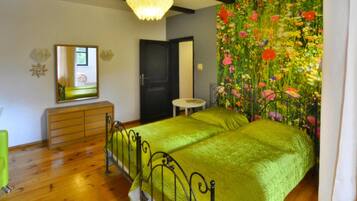 18 bedrooms, individually furnished