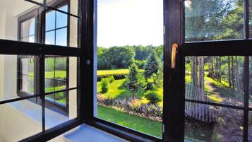 Classic Villa, Multiple Bedrooms | Interior