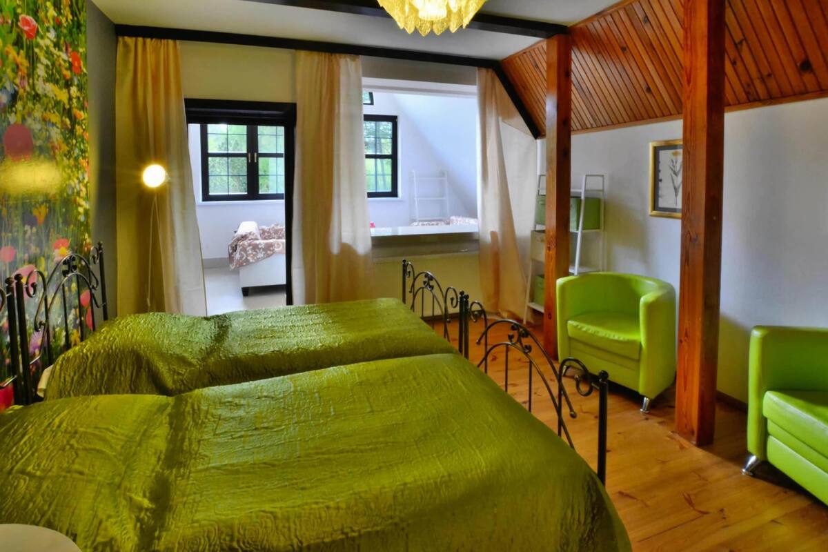 7 bedrooms, individually furnished