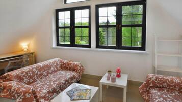 Deluxe Villa, Multiple Bedrooms | Games room