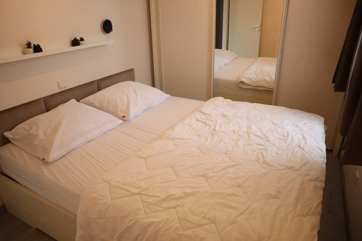 2 chambres, ameublement personnalisé