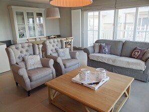 Appartement Élite, 2 chambres | Coin séjour