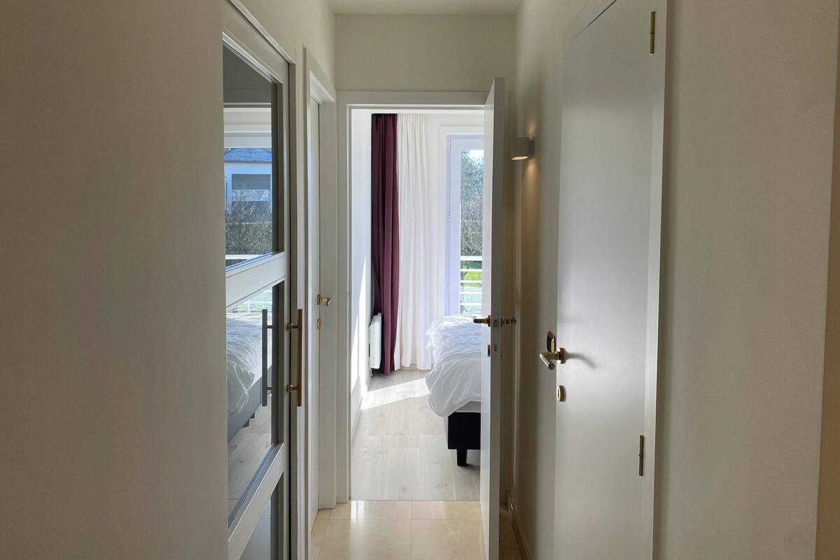 4 bedrooms, individually furnished