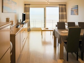 로맨틱 아파트, 침실 2개 | 거실