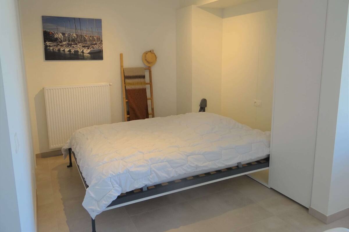 Elite Apartment, 2 Bedrooms | 10 bilik tidur, dilengkapkan perabot secara berasingan