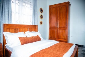 2 chambres, fer et planche à repasser, Wi-Fi, literie fournie