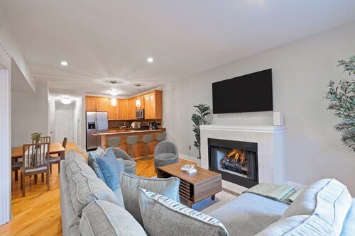 Modern Spacious 3BR Oasis <15 min to PATH 