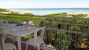 Unclassified image, 3 of 28, button - Holiday Home in Caorle Near Spiaggia Tartaruga (Caorle)