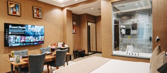 Pure Boutique Hotel