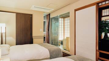 Chambre Double | Fer et planche à repasser, Wi-Fi gratuit, draps fournis